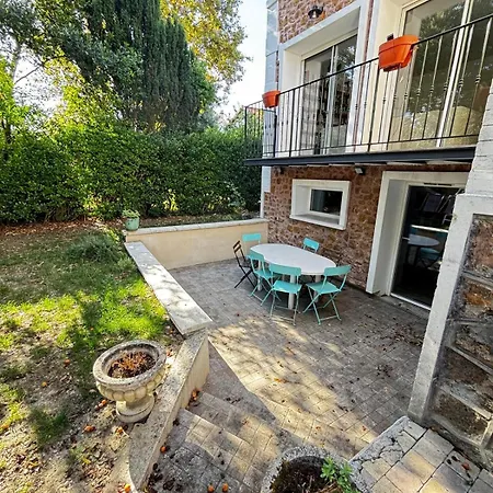 Hébergement de vacances Grande Maison Proche Gare Entre Paris Et *
